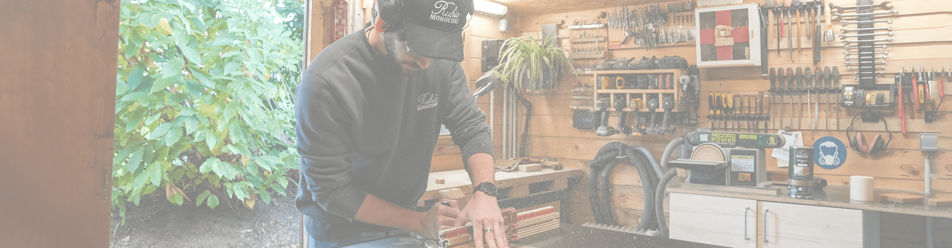 Binnenbehandeling van hout 